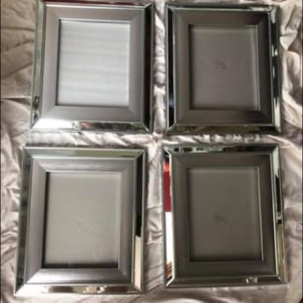 (2) silver 8x10 picture frames